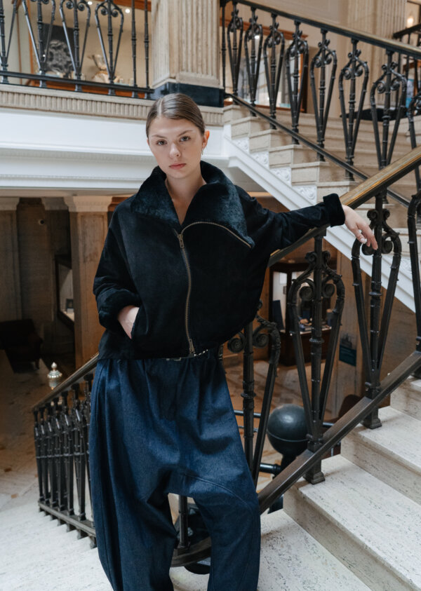 Asymmetric Cropped Jacket - Image 5